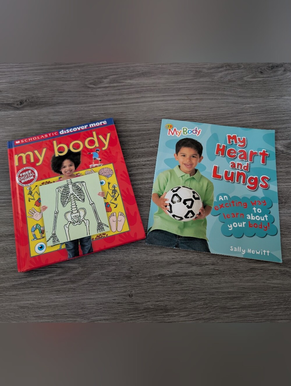 Scholastic My Body & My Heart and Lungs Book Set - Red & Light Blue Covers